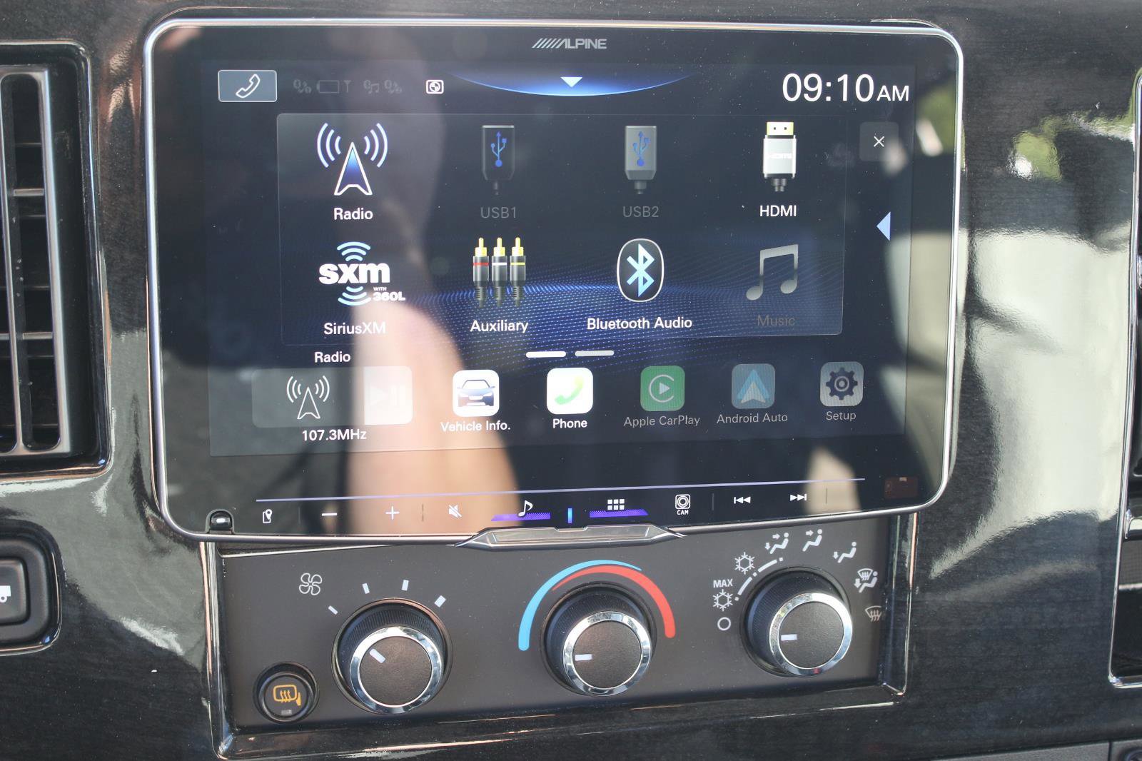 New 2025 Chevrolet Express 2500 RWD 2500 155 w/ Driver Convenience Package image 28