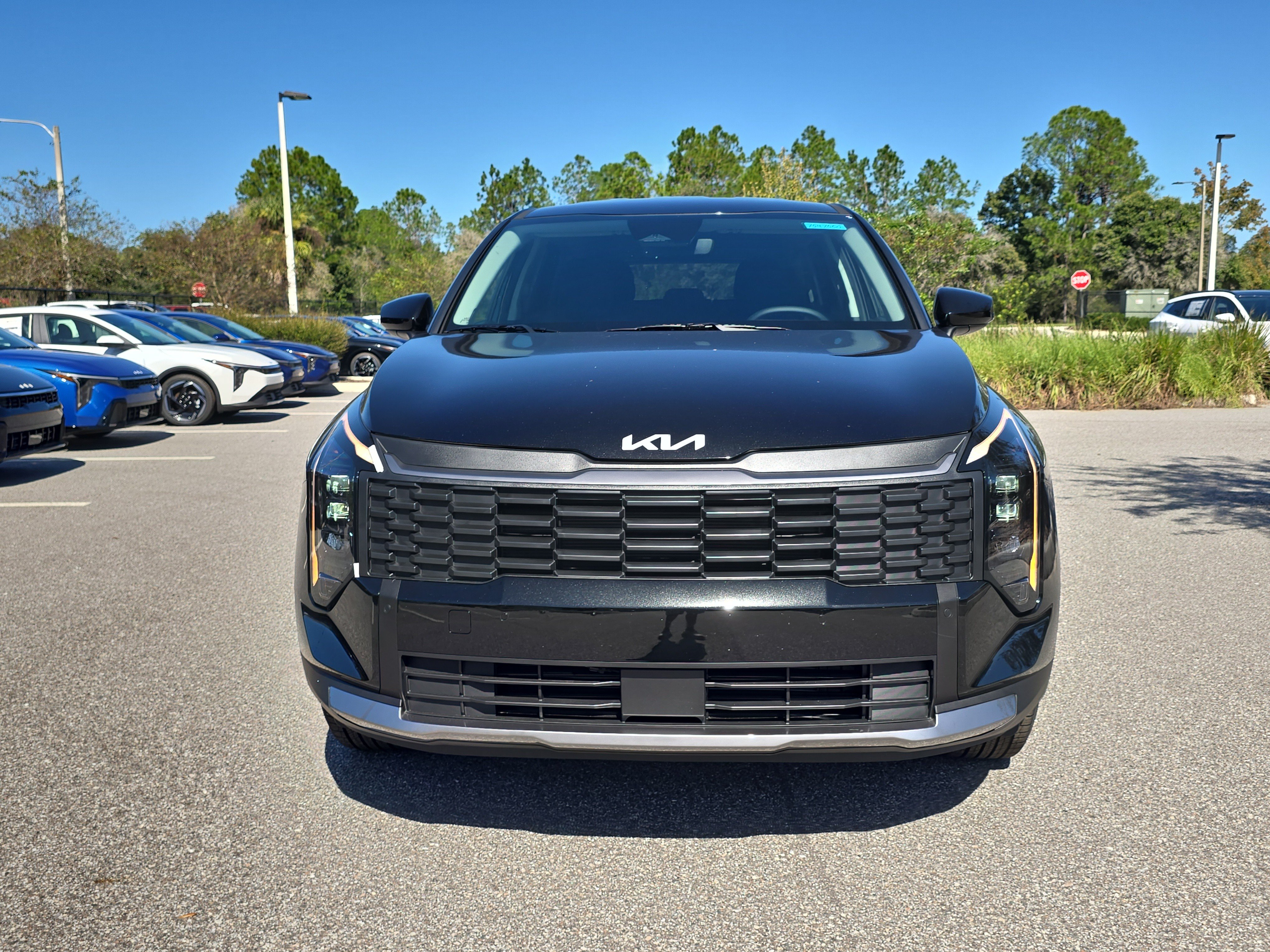 New 2027 Kia Sportage LX FWD image 3