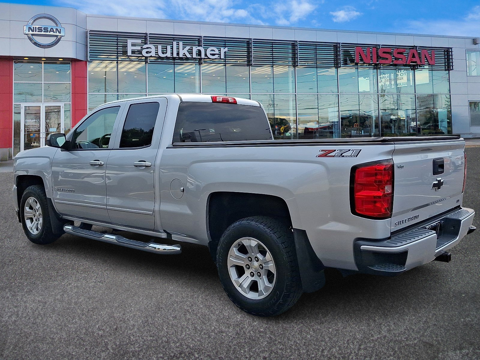 Used 2019 Chevrolet Silverado 1500 LT w/ All Star Edition AWD/4WD image 4