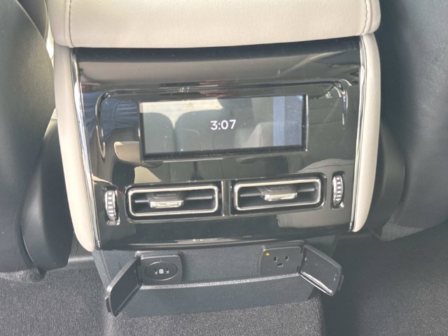 New 2026 Lincoln Aviator 2WD w/ Jet Appearance Package image 16