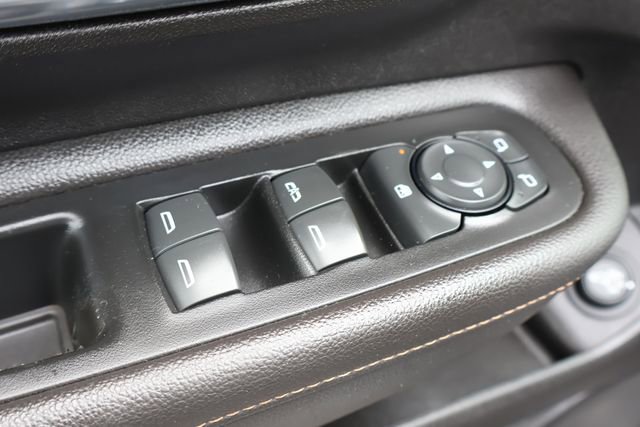 Used 2019 GMC Terrain SLE w/ Driver Convenience Package AWD/4WD image 13