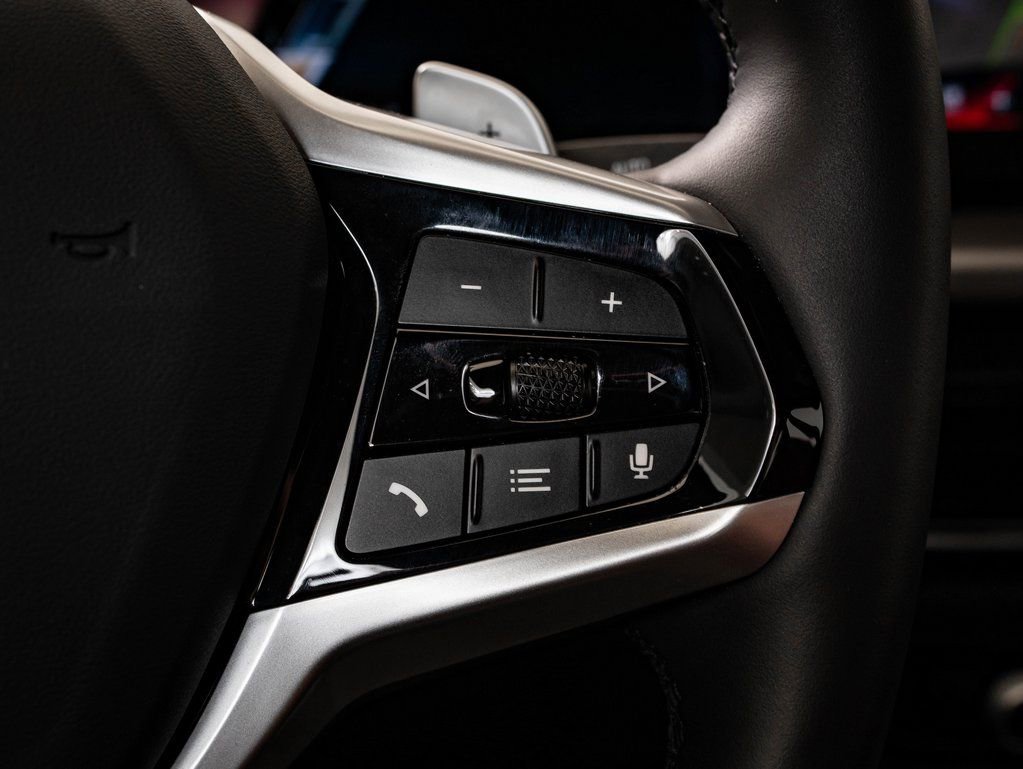 Certified 2025 BMW 230i xDrive Coupe w/ Premium Package image 28