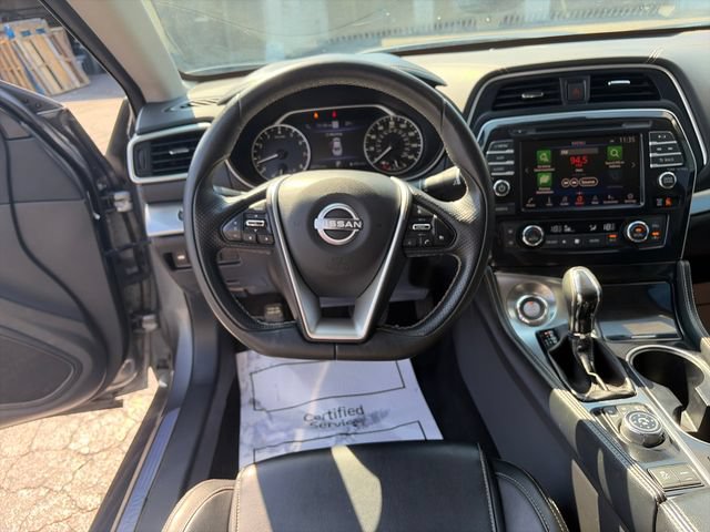 Used 2023 Nissan Maxima SL FWD image 13