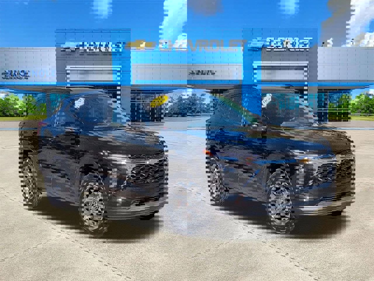 Certified 2024 Chevrolet Trax LT w/ Driver Confidence Package image 1