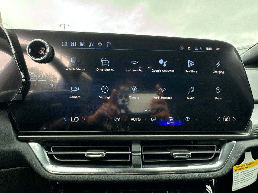 New 2026 Chevrolet Equinox EV LT FWD image 26
