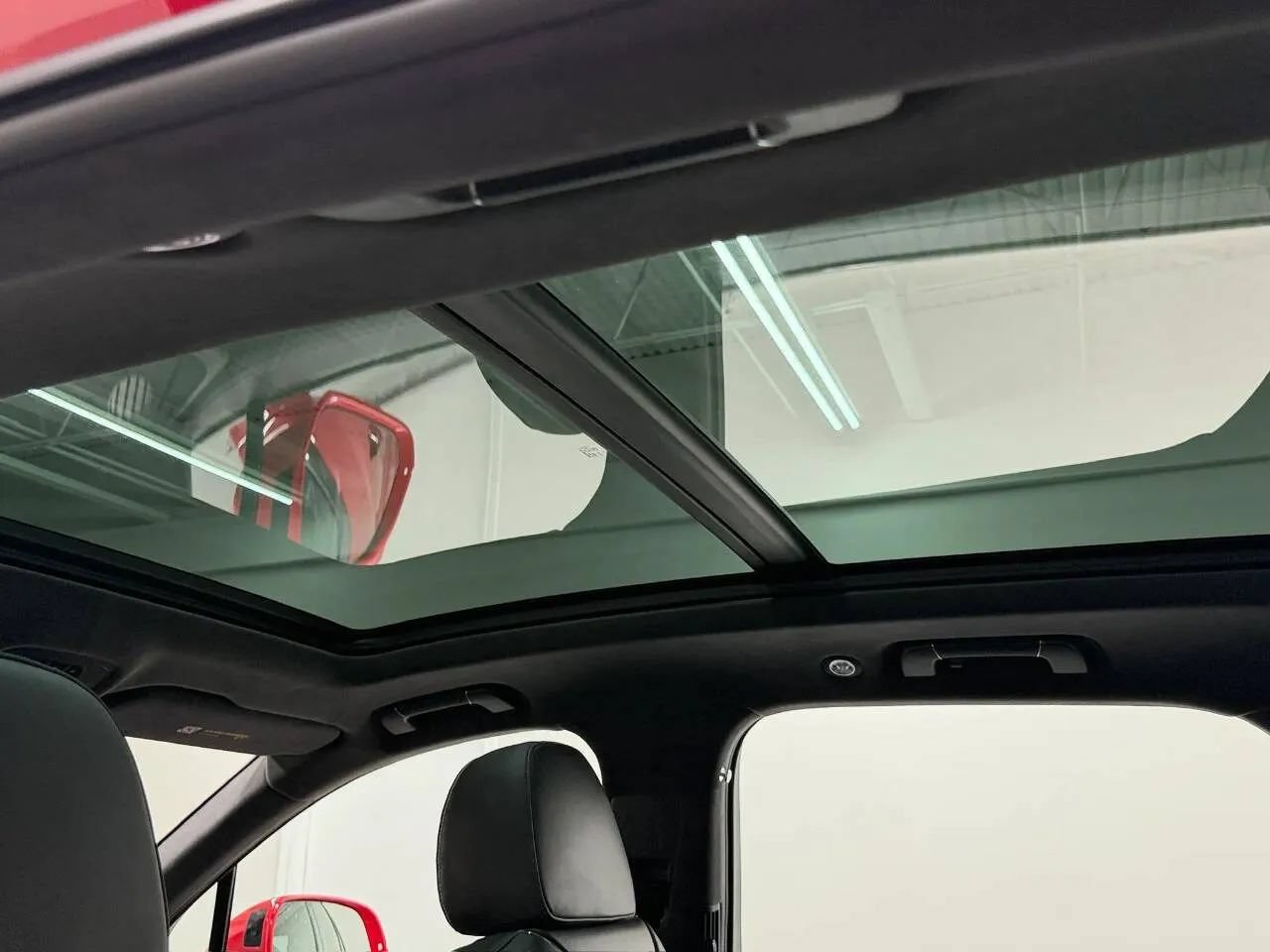 Used 2019 Bentley Bentayga AWD/4WD image 48