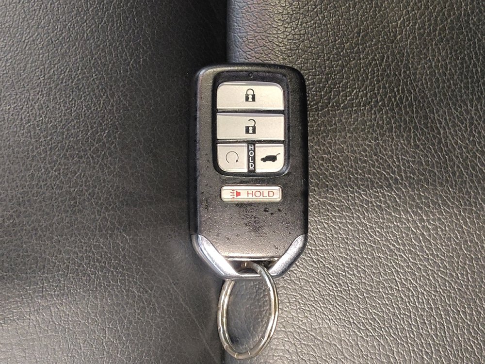 Used 2021 Honda Pilot Touring image 32