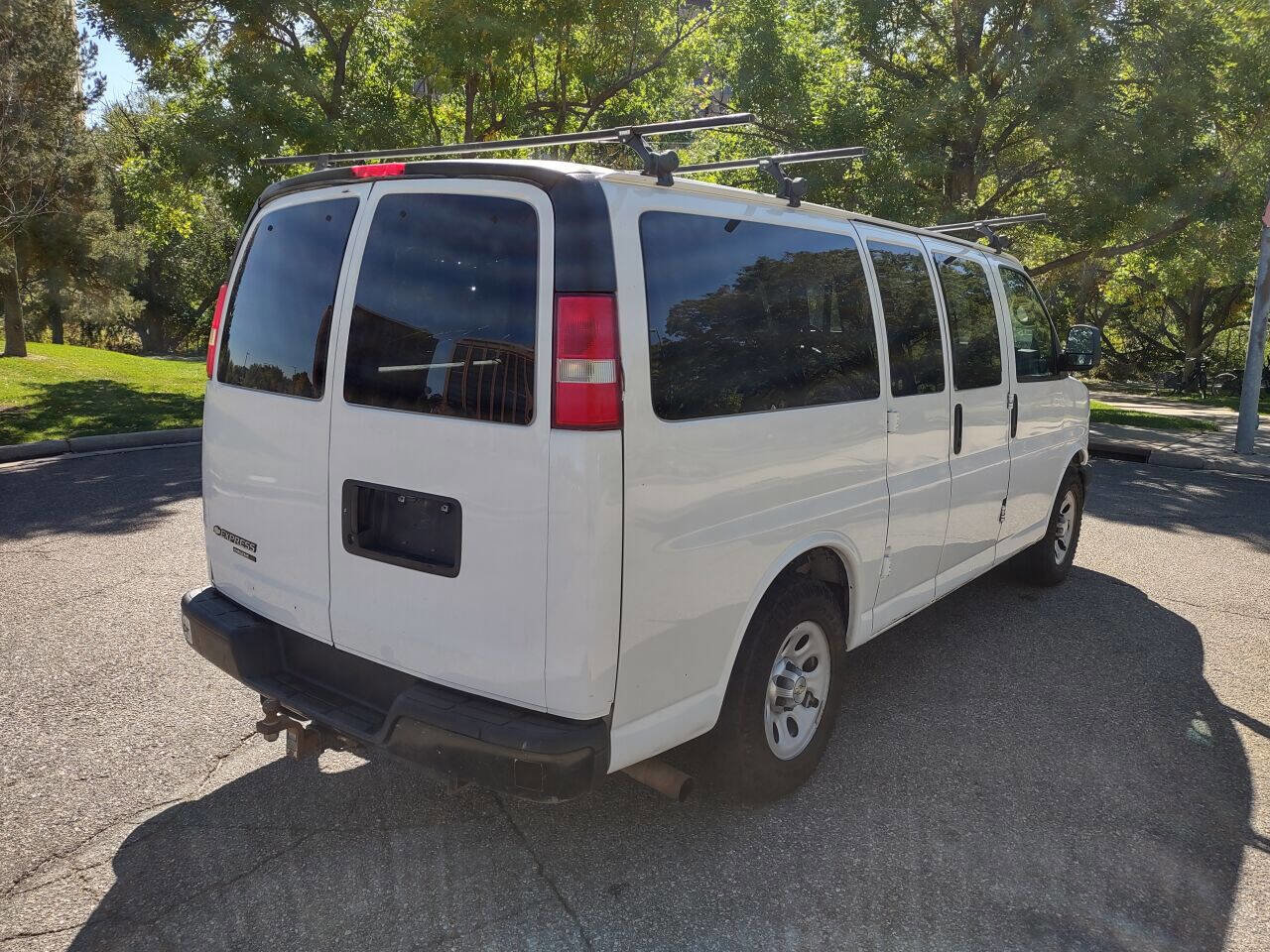 Used 2014 Chevrolet Express 1500 LS image 10