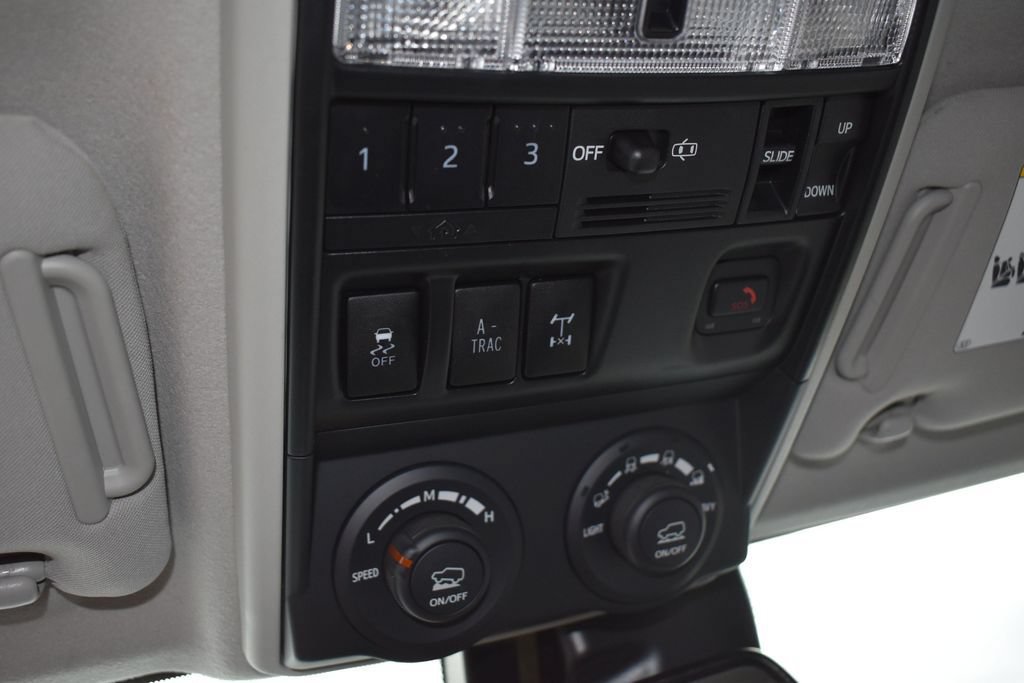 Used 2024 Toyota 4Runner TRD Off-Road Premium w/ Moonroof Package AWD/4WD image 20