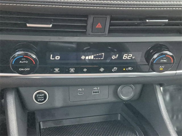 Used 2023 Nissan Rogue SV image 34