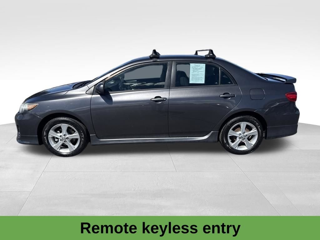 Used 2013 Toyota Corolla S image 5