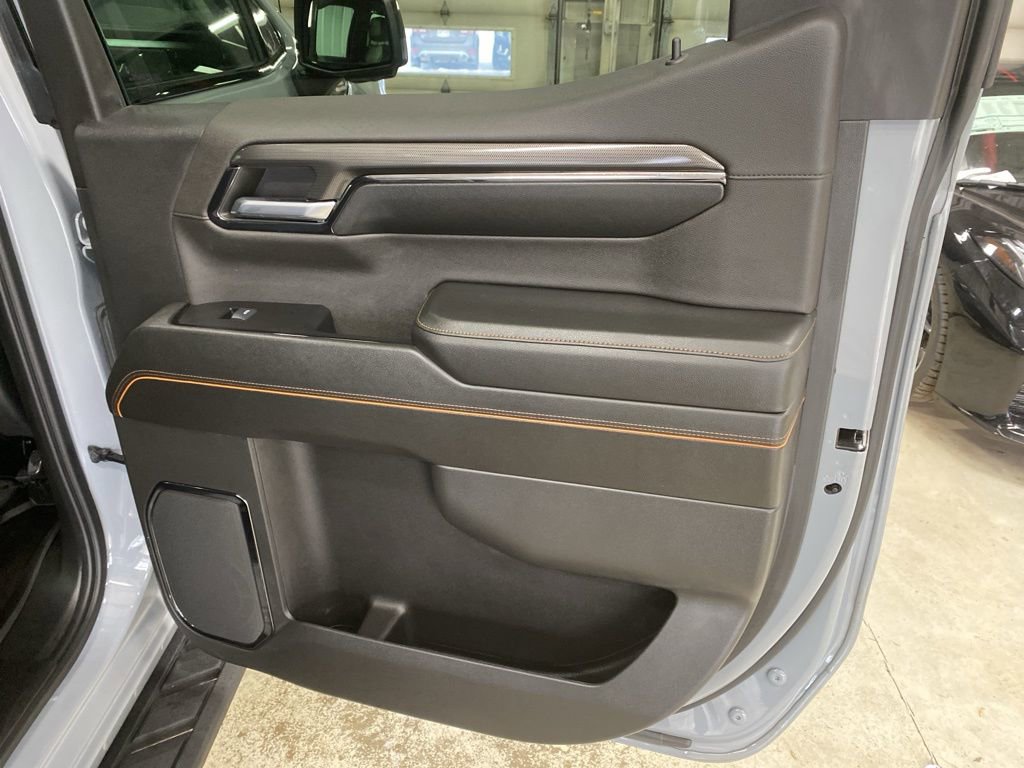 Used 2024 GMC Sierra 1500 AT4 w/ AT4 Premium Package image 25