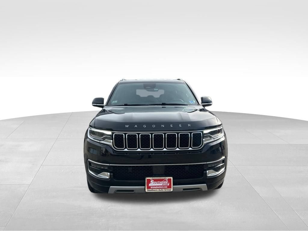 Used 2024 Jeep Wagoneer L Series II w/ Flexible Seating Group AWD/4WD image 9