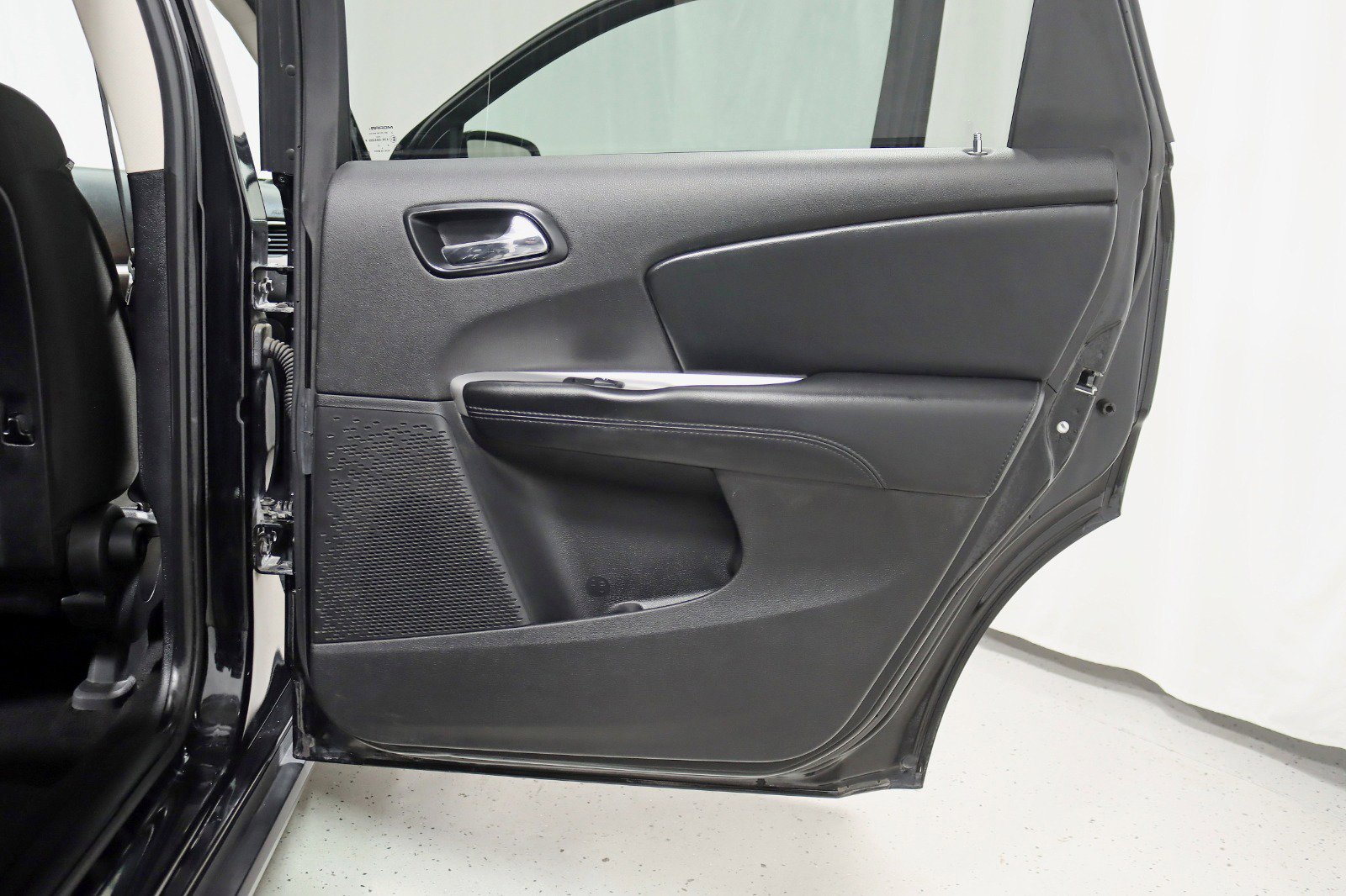 Used 2020 Dodge Journey SE w/ SE Popular Equipment Group image 32