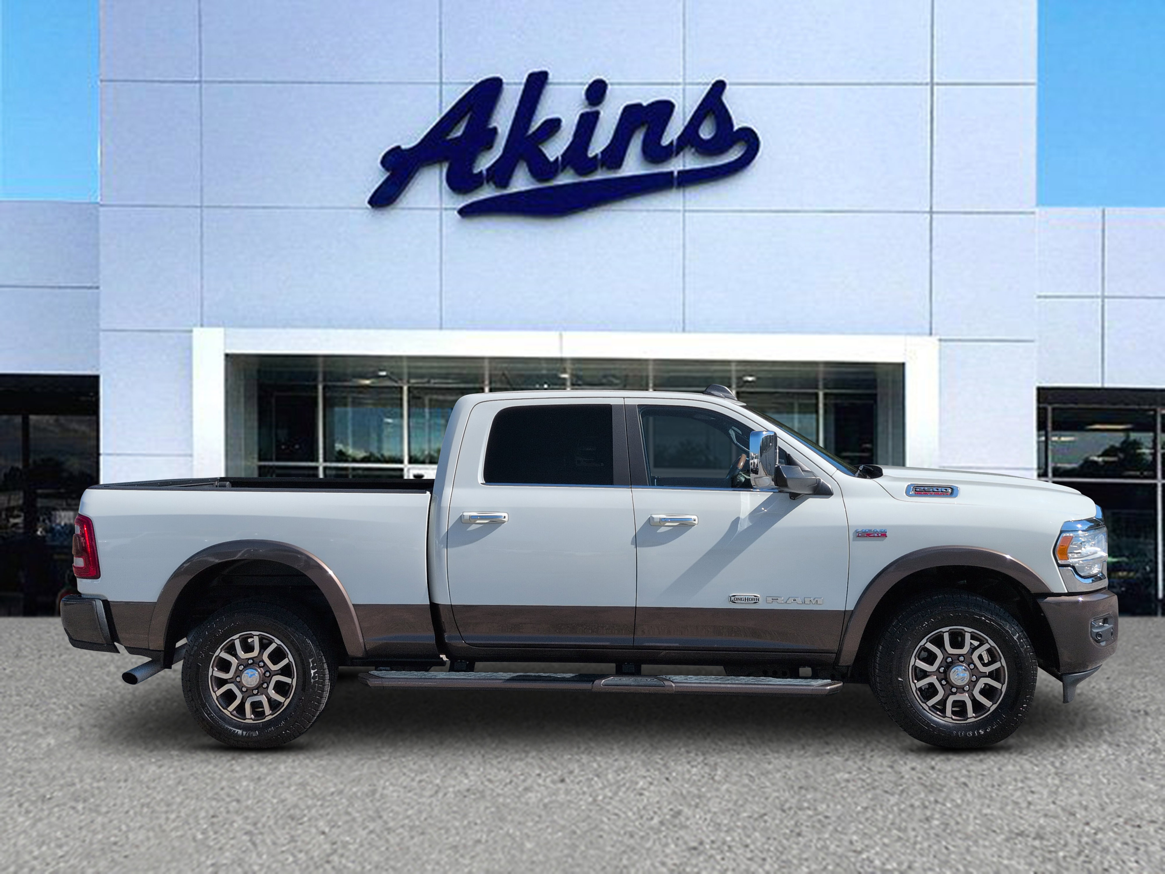 Used 2020 RAM 2500 Limited RWD image 1