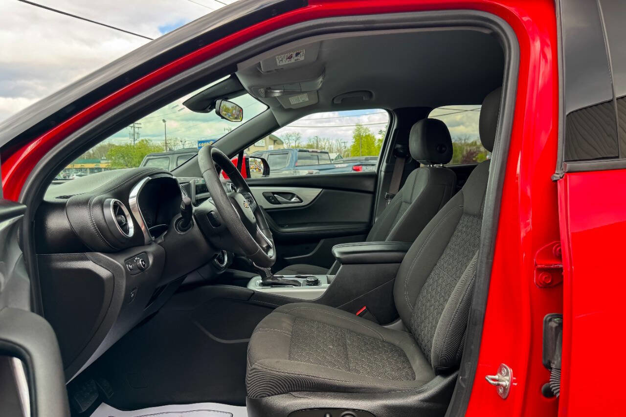 Used 2021 Chevrolet Blazer LT w/ LPO, Black Accent Package FWD image 19