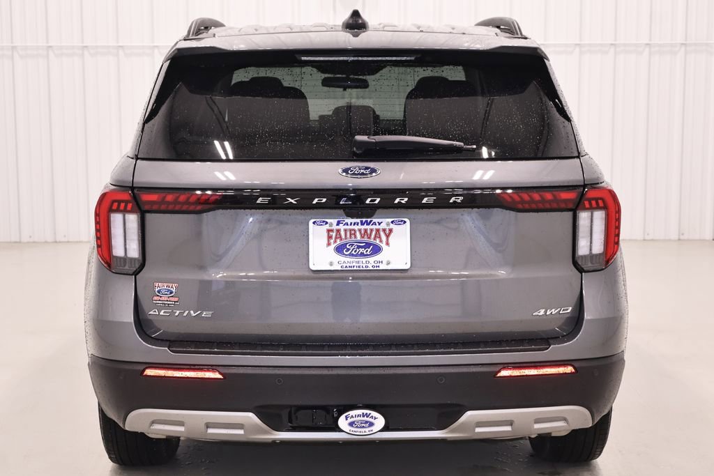Certified 2025 Ford Explorer Active w/ Active Comfort Package AWD/4WD image 9
