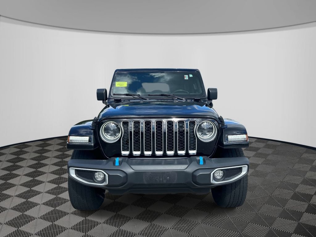 Used 2023 Jeep Wrangler Unlimited Sahara w/ Cold Weather Group AWD/4WD image 8