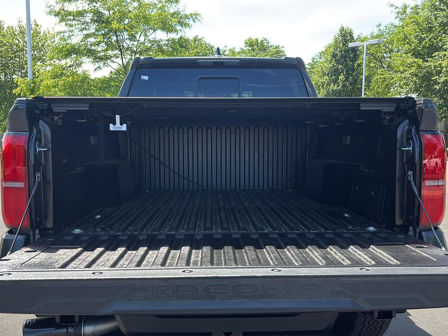 New 2026 Toyota Tacoma TRD Off-Road AWD/4WD image 18