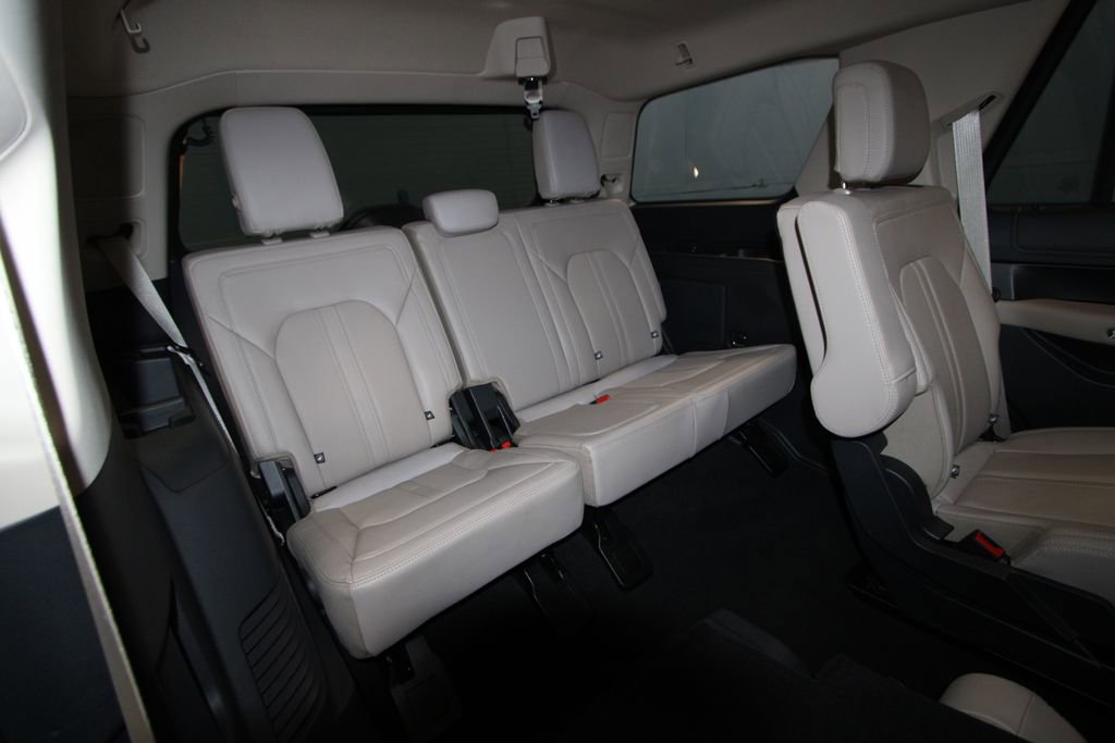 Used 2023 Ford Expedition Limited image 26