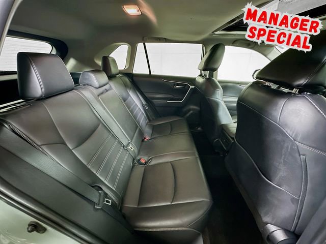 Used 2021 Toyota RAV4 XLE Premium image 29