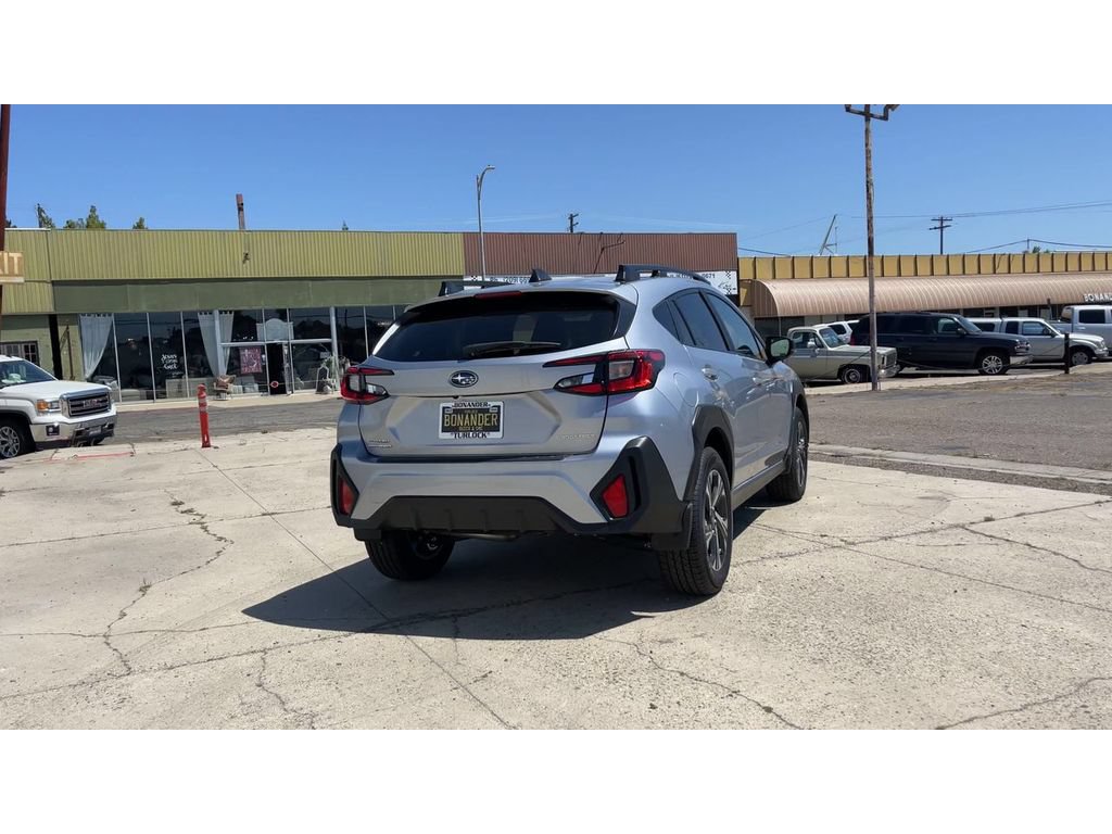 Used 2025 Subaru Crosstrek 2.0i Premium AWD/4WD image 2