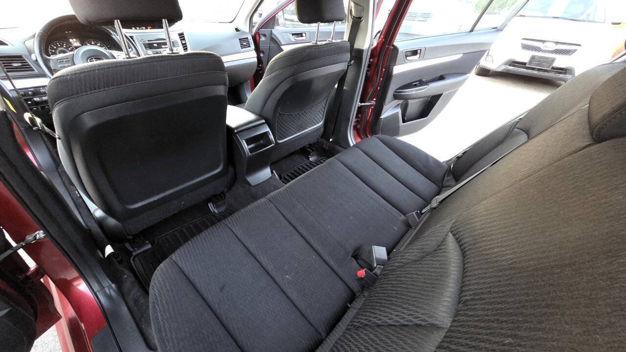 Used 2010 Subaru Legacy 2.5i Premium AWD/4WD image 33