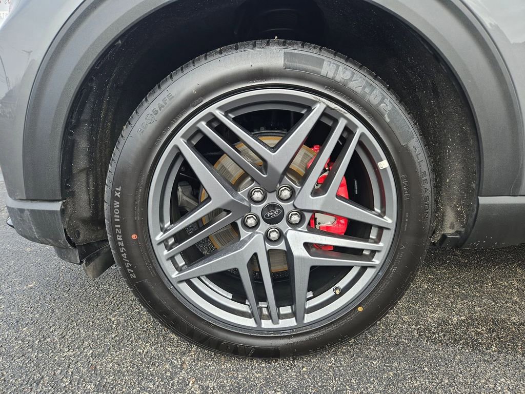 Used 2025 Ford Explorer ST-Line w/ ST-Line Street Pack image 28