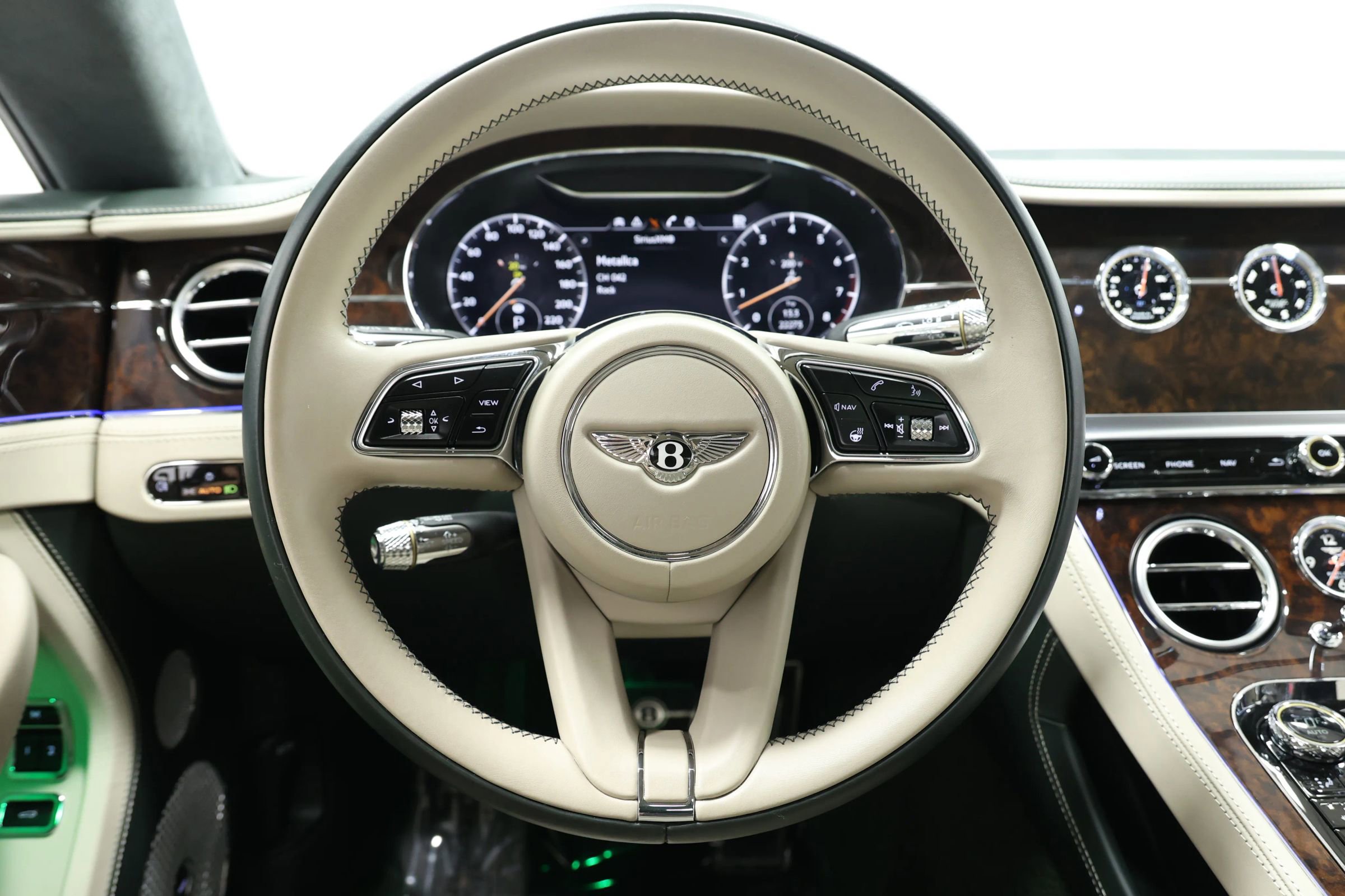 Used 2021 Bentley Continental GT image 26