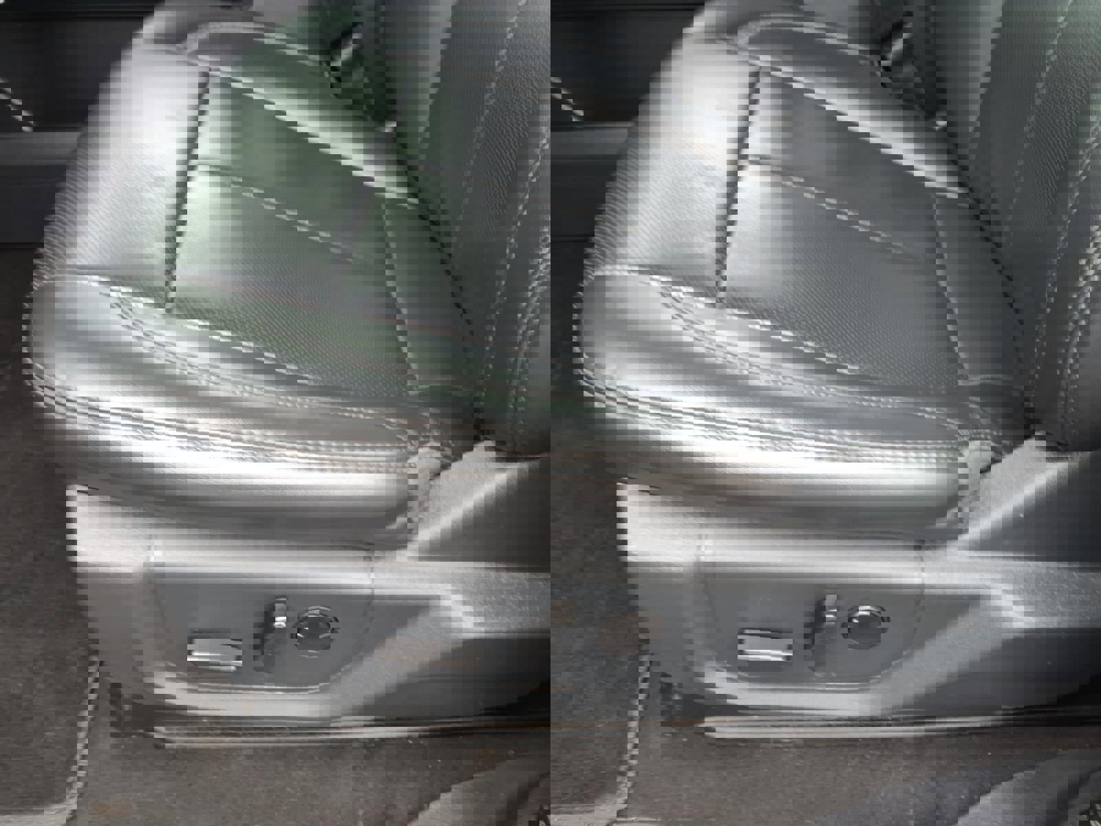 Used 2024 Ford Expedition XLT AWD/4WD image 16