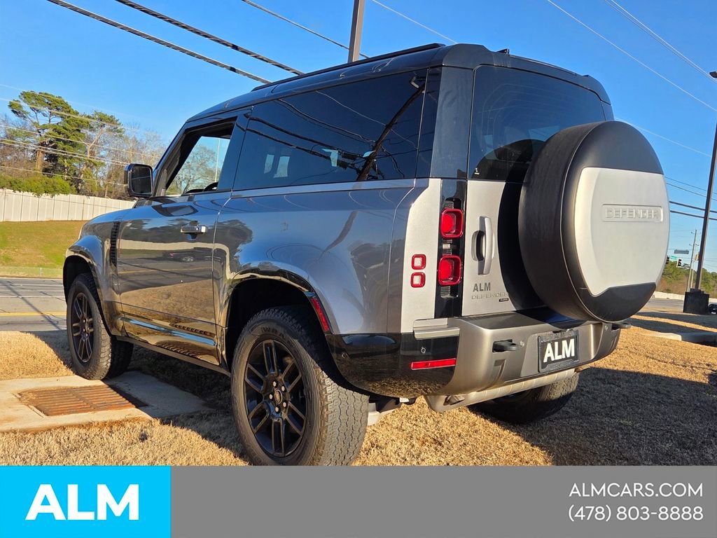 Used 2022 Land Rover Defender 90 X-Dynamic S AWD/4WD image 4