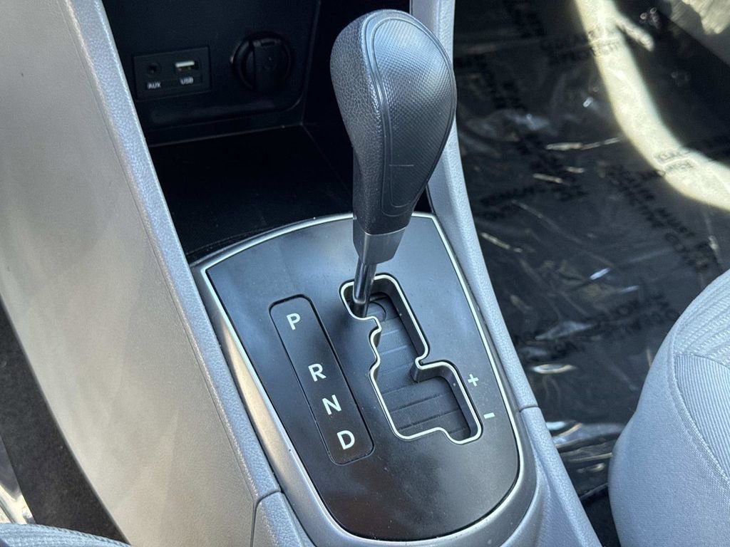 Used 2016 Hyundai Accent SE image 10