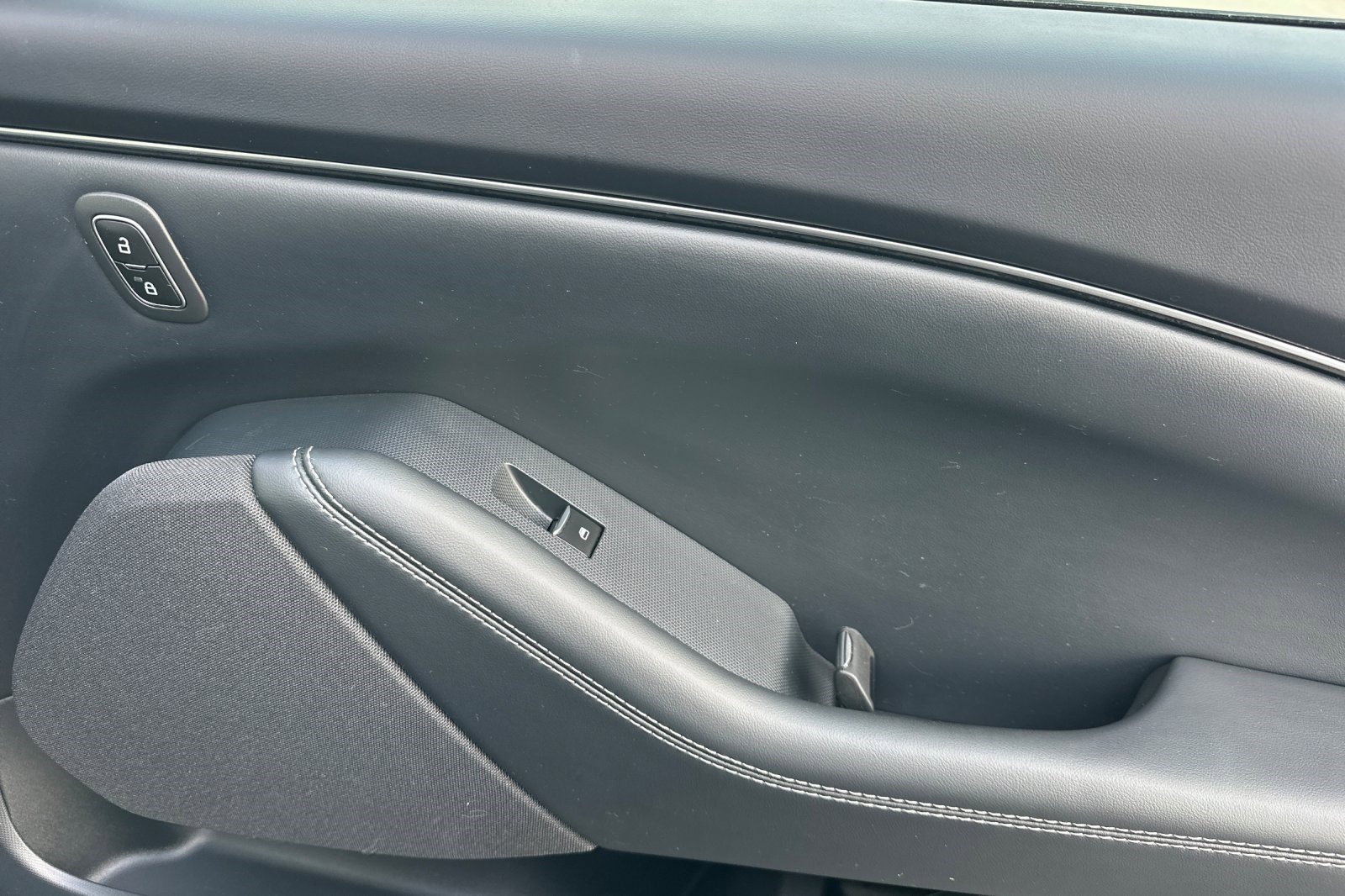 Used 2023 Ford Mustang Mach-E Select image 22