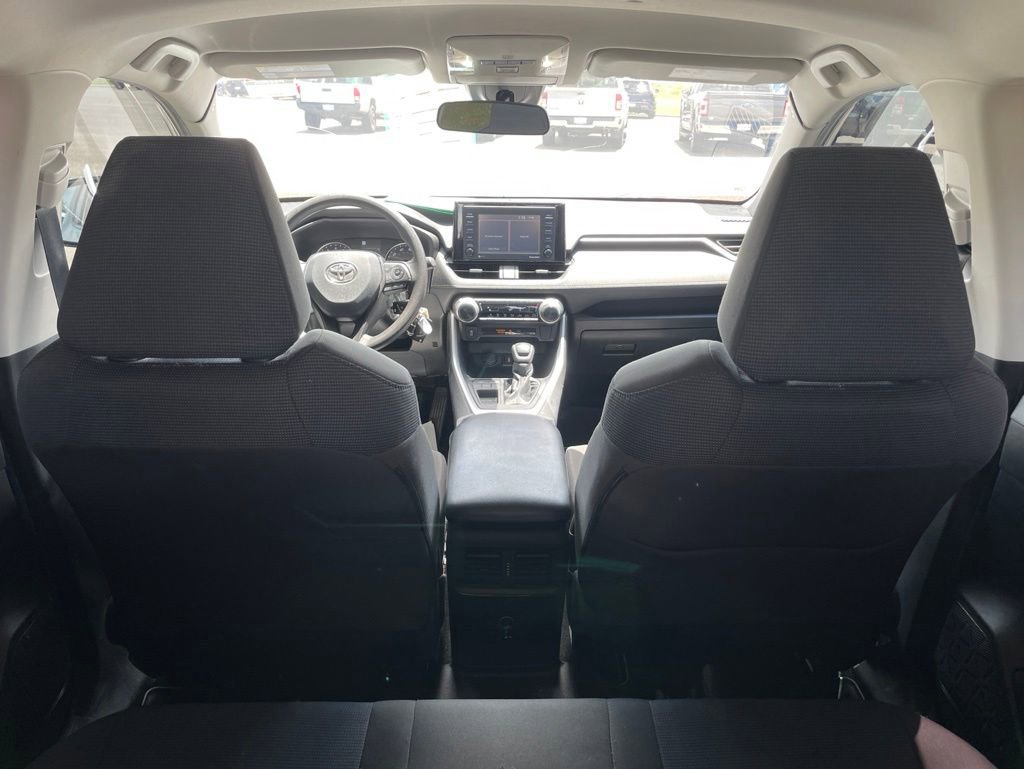 Used 2022 Toyota RAV4 LE FWD image 15
