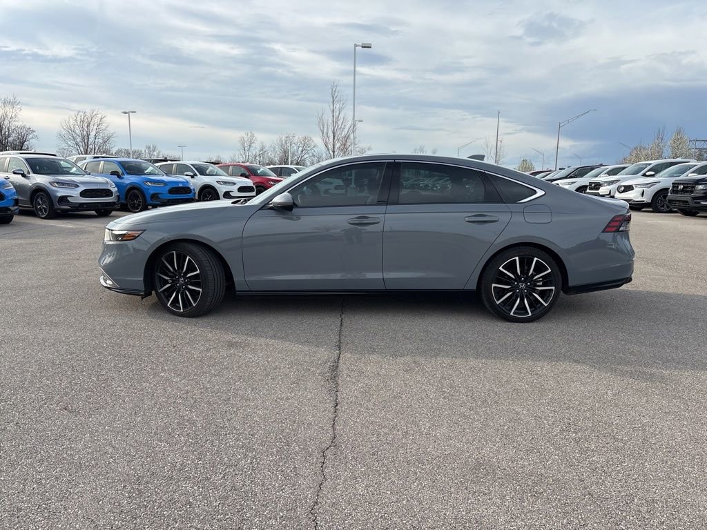 Used 2023 Honda Accord Touring image 8