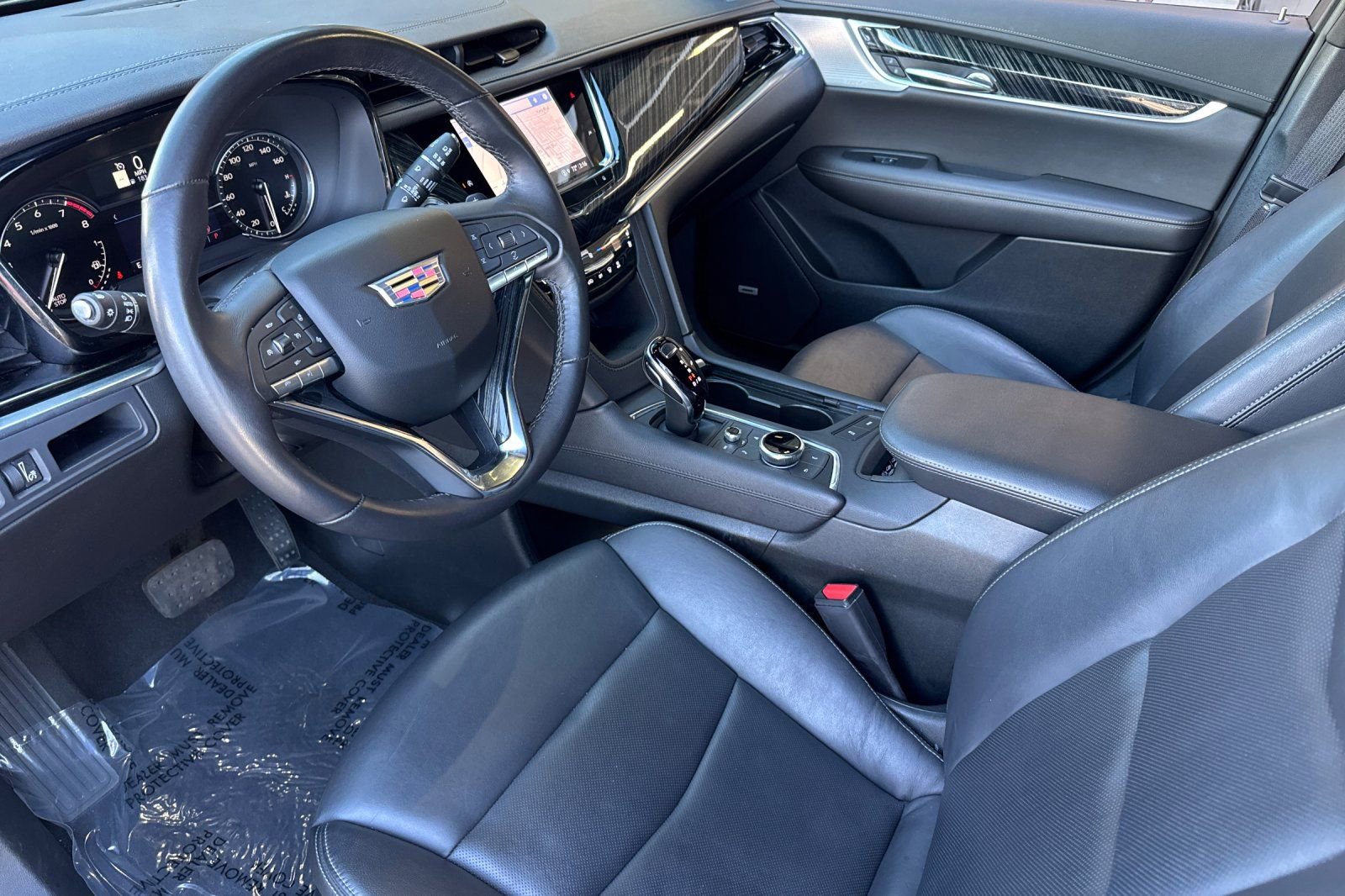 Certified 2025 Cadillac XT6 Premium Luxury image 9