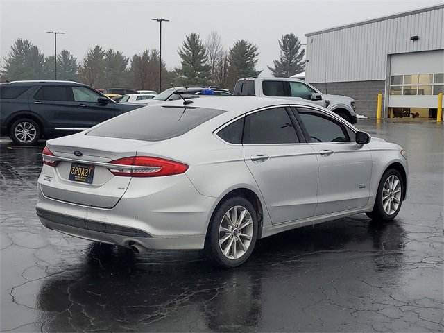 Used 2018 Ford Fusion Energi SE image 3