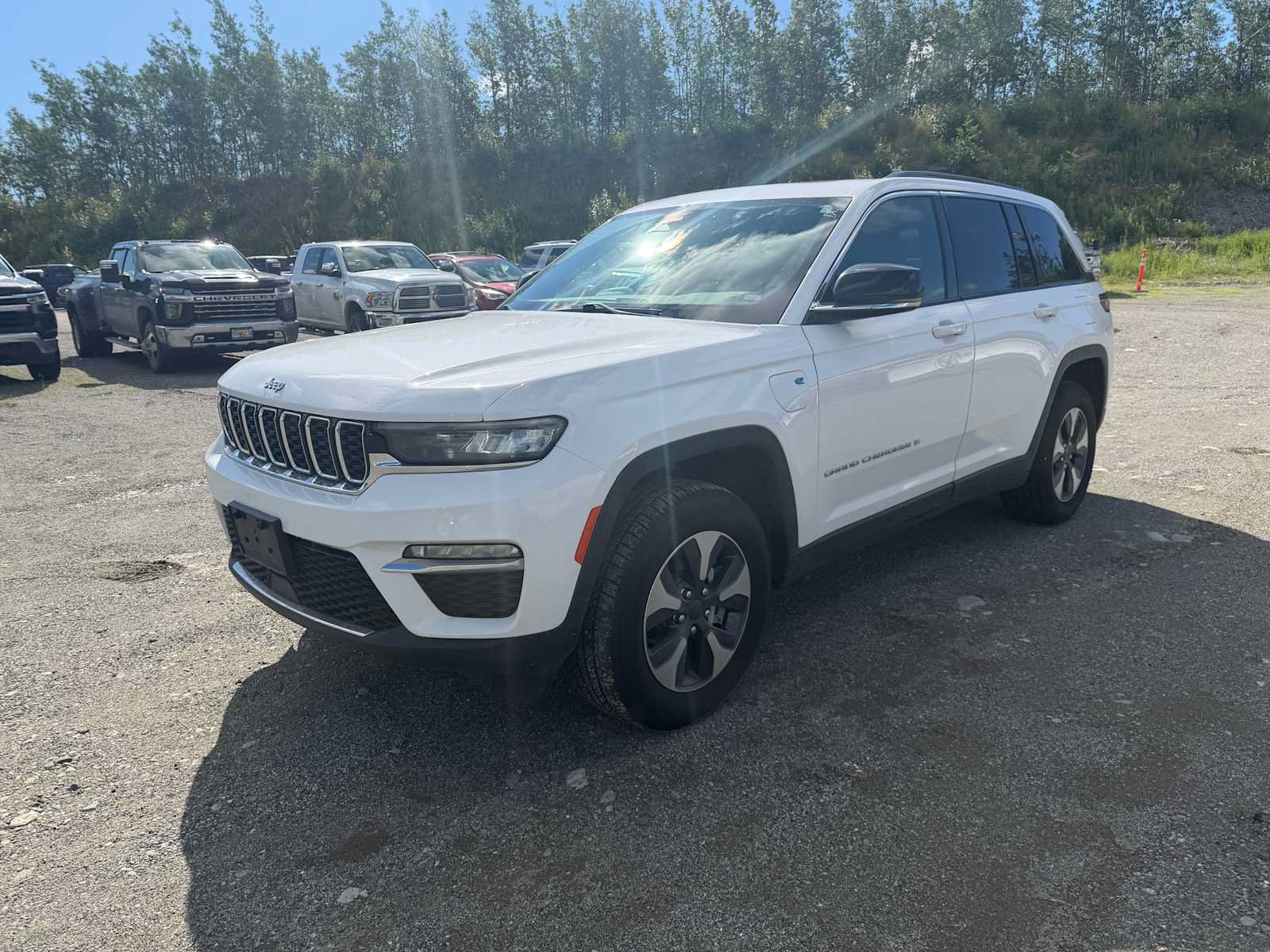 Used 2024 Jeep Grand Cherokee Limited 4xe AWD/4WD image 3