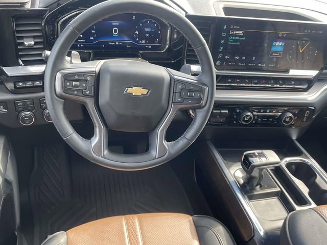 Used 2025 Chevrolet Silverado 1500 High Country w/ Technology Package AWD/4WD image 13