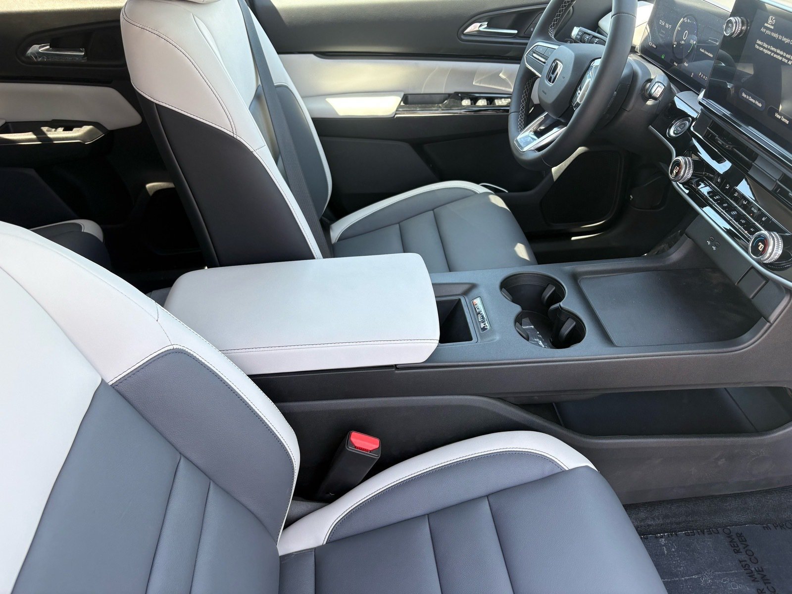 New 2026 Honda Prologue Touring image 15
