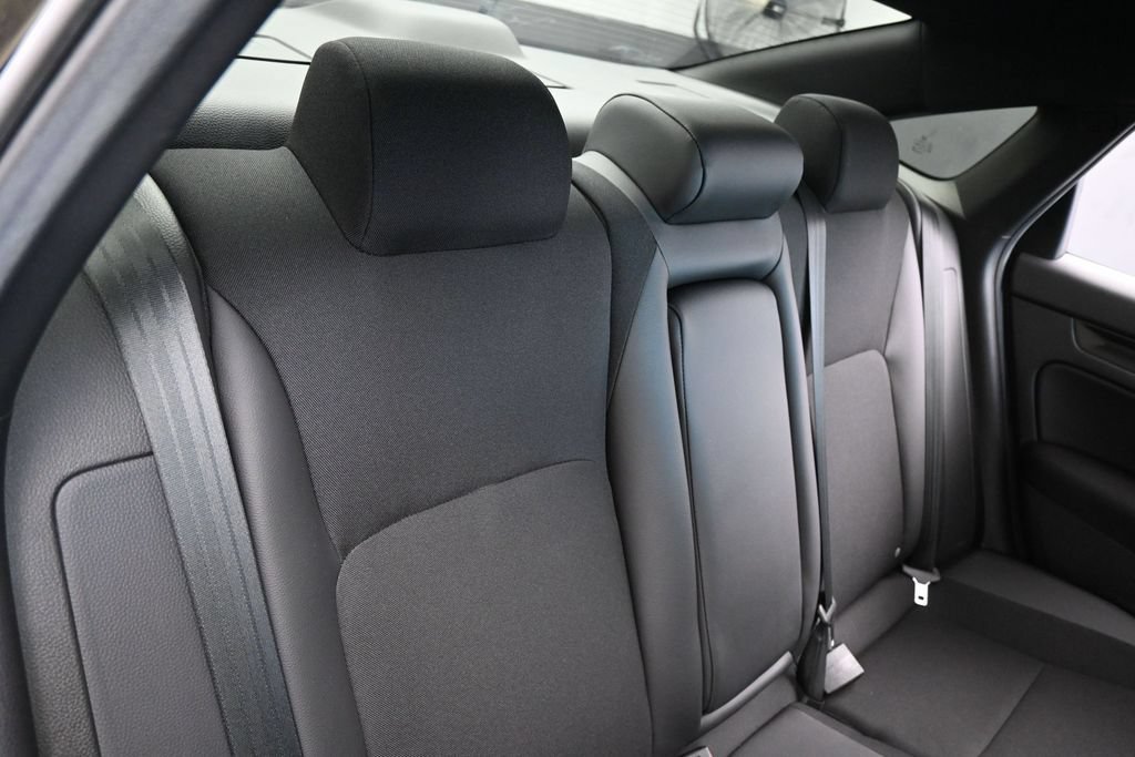 Used 2025 Honda Civic Sport image 42