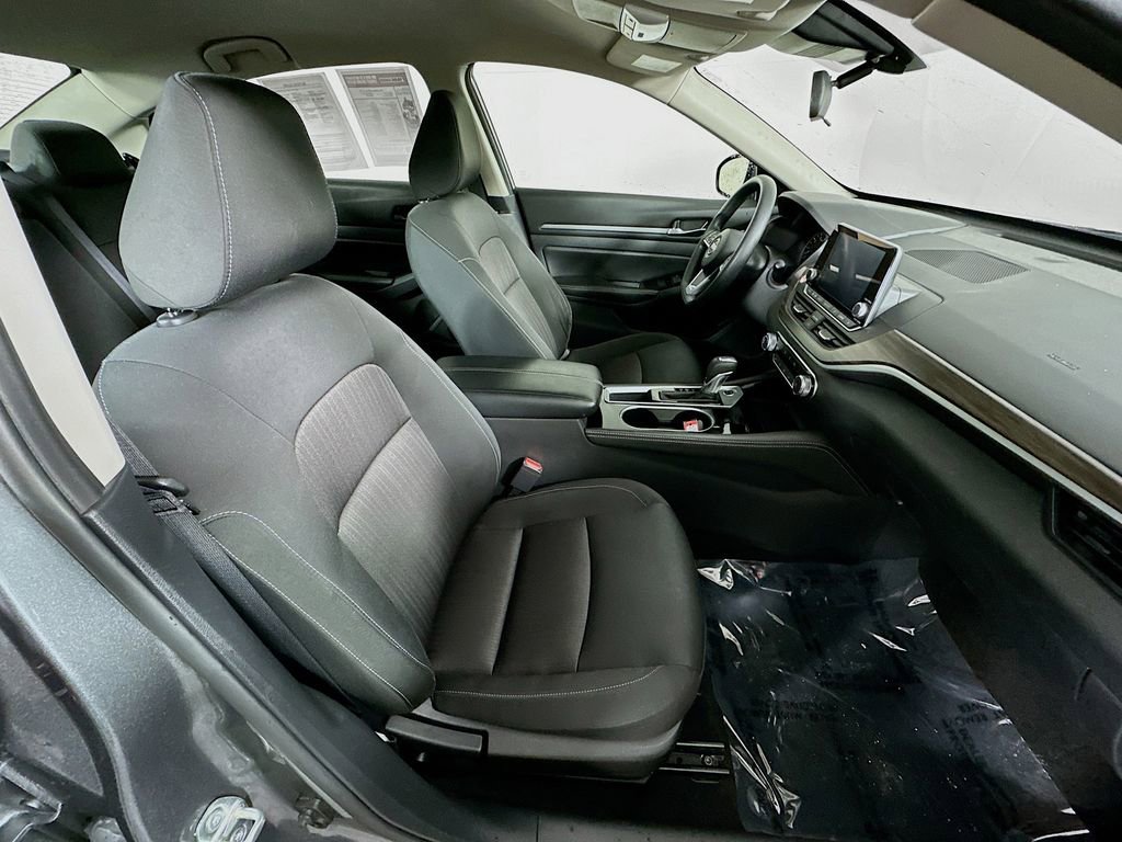 Used 2023 Nissan Altima 2.5 SV image 34