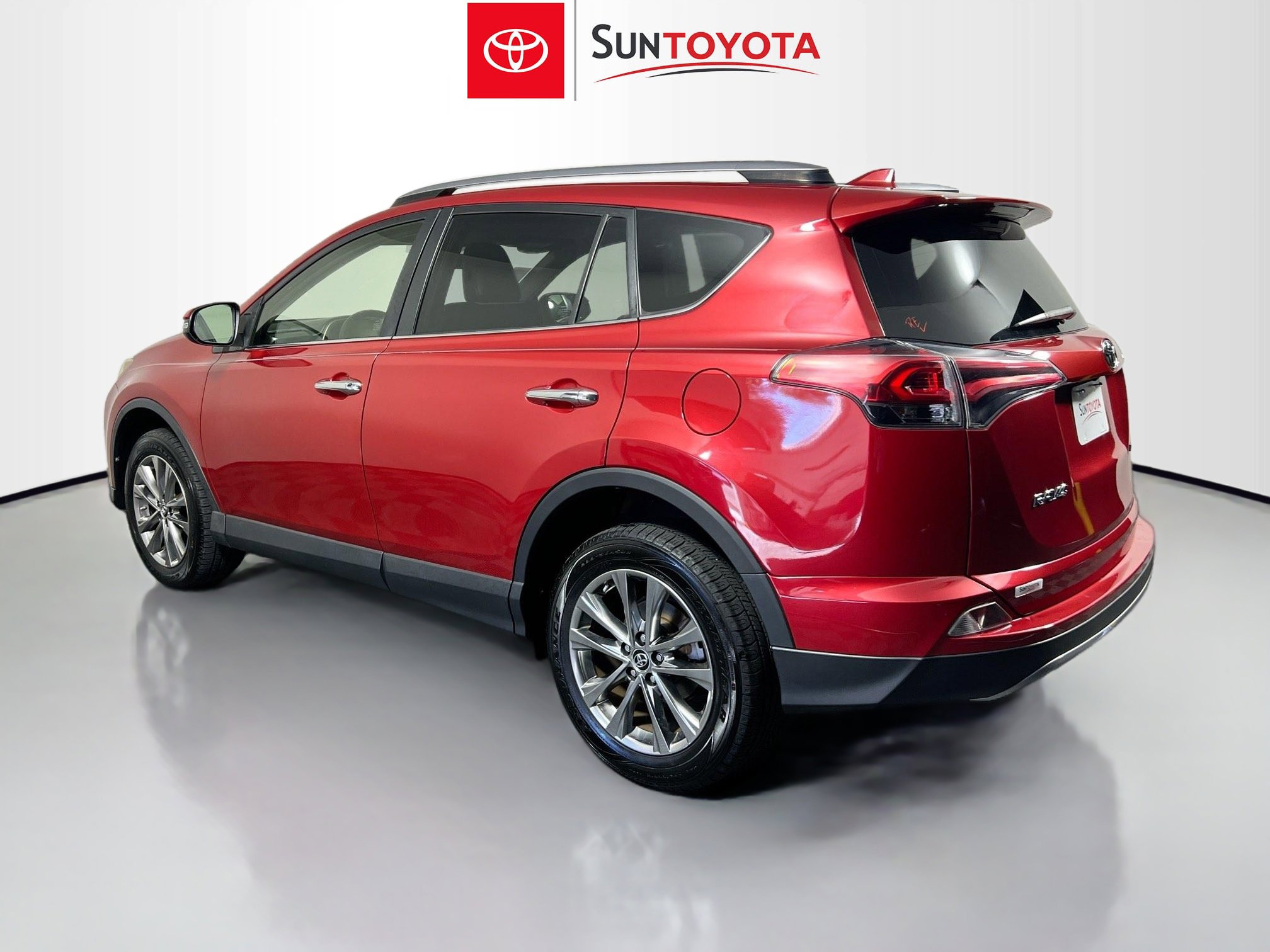 Used 2017 Toyota RAV4 Limited image 6