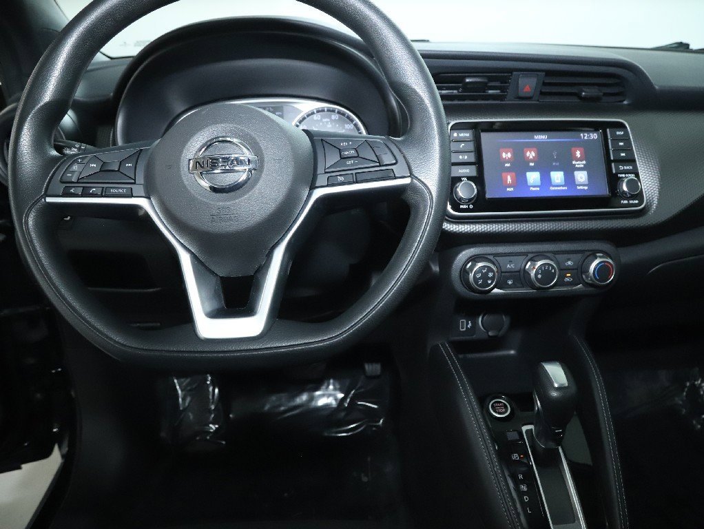 Used 2019 Nissan Kicks S image 27