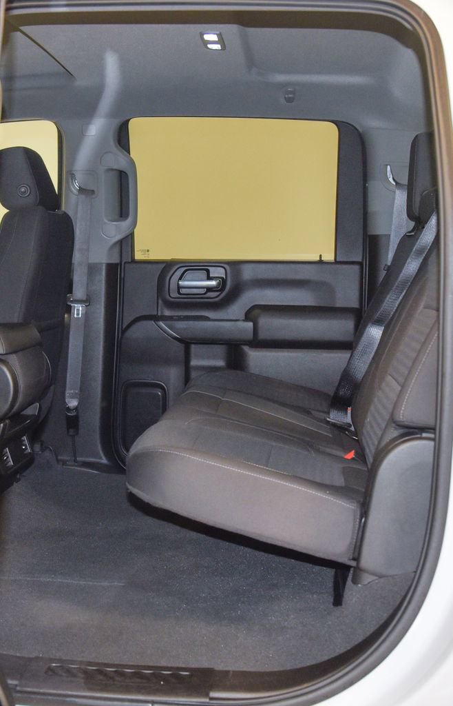 Used 2021 Chevrolet Silverado 2500 LT image 4