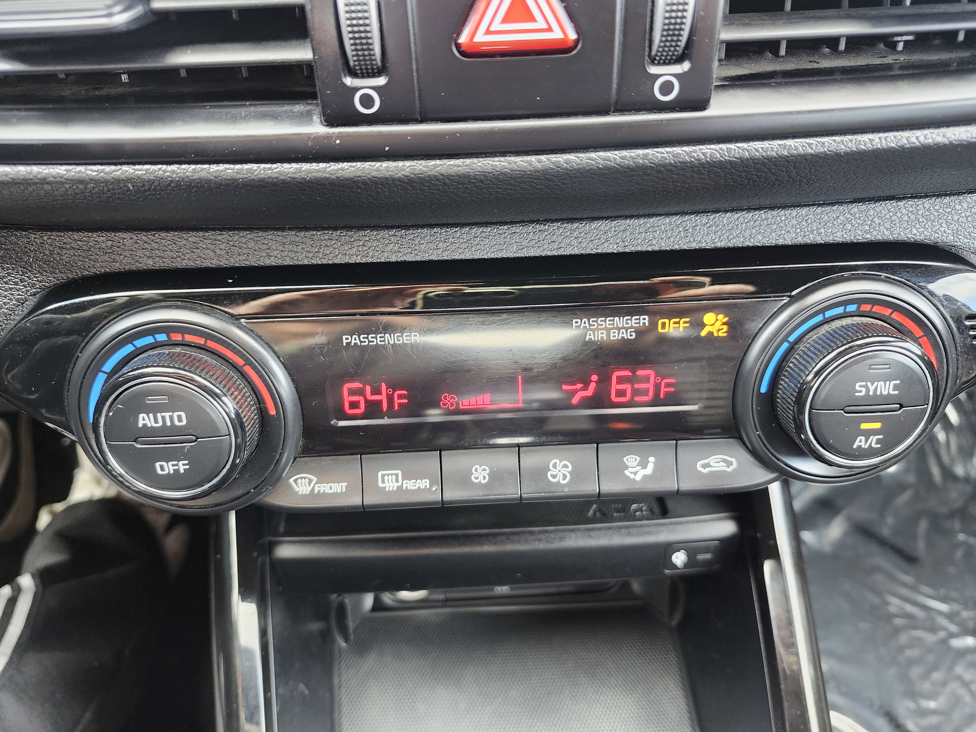 Used 2023 Kia Forte GT image 34