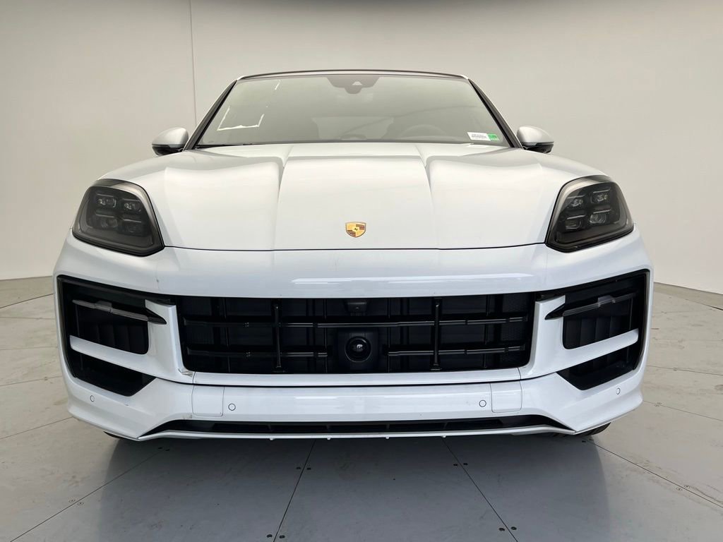 Certified 2025 Porsche Cayenne GTS image 25