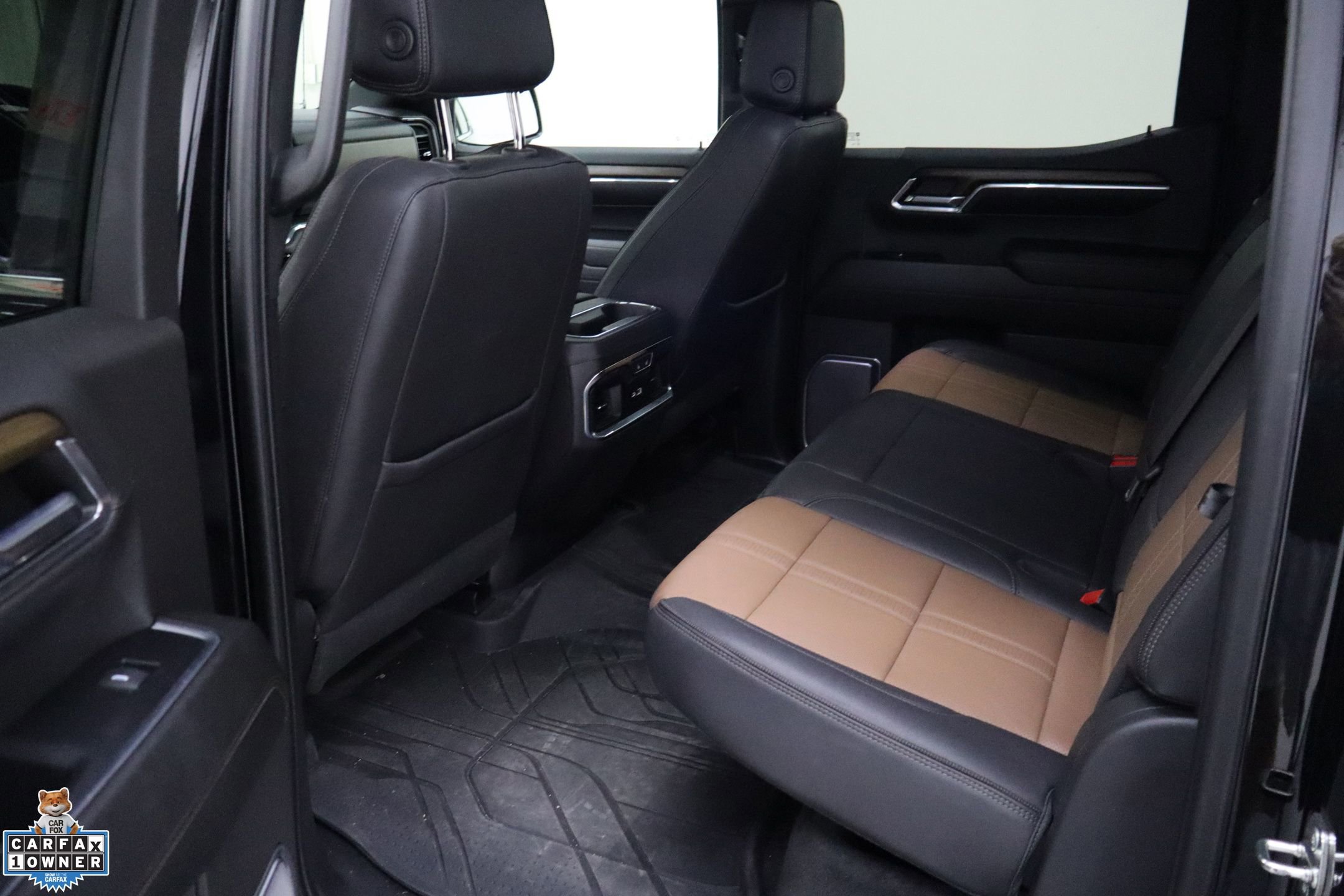 Used 2023 Chevrolet Silverado 1500 High Country image 24