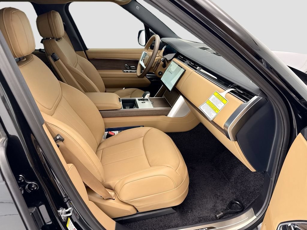 New 2026 Land Rover Range Rover Long Wheelbase SE AWD/4WD image 19