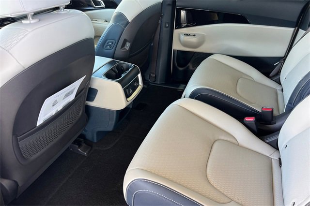 New 2026 Kia Carnival SX Prestige image 14